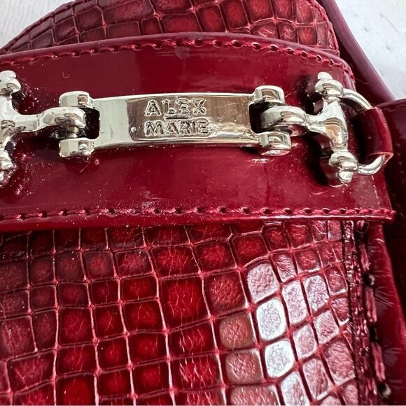 Alex Marie Red Patent Loafers Womens 6M Alligator Flats Round Toe Shoes - Picture 3 of 9